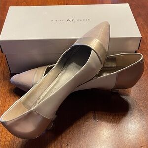 Anne Klein Women's 3 toned elegant heels